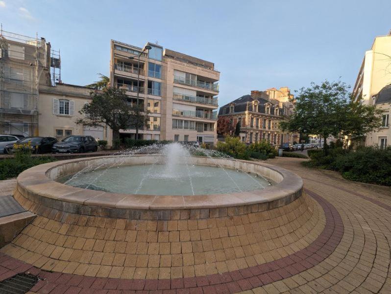 L'ange Au Sourire Reims